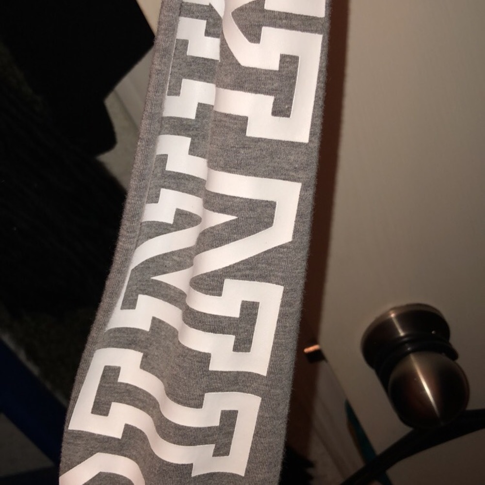 Top - Picture 3 of 3